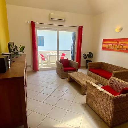 Leme Bedje Two Bedroom - By Bobbywashere Santa Maria Exterior photo