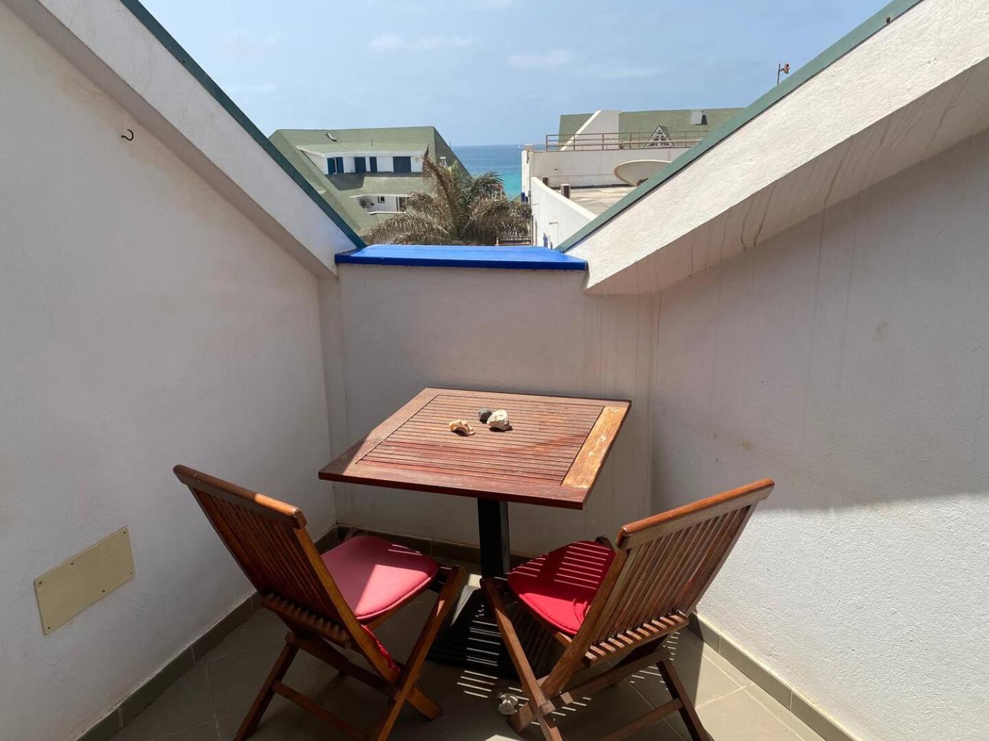 Apartment Leme Bedje Two Bedroom - By Bobbywashere *