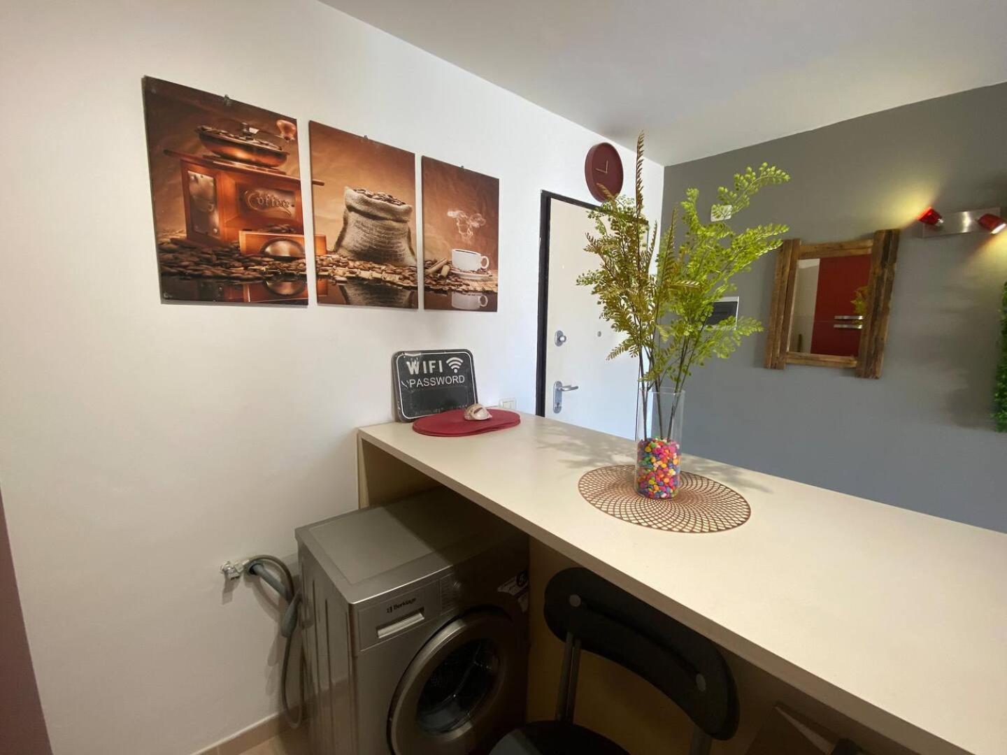 Leme Bedje Two Bedroom - By Bobbywashere * Santa Maria