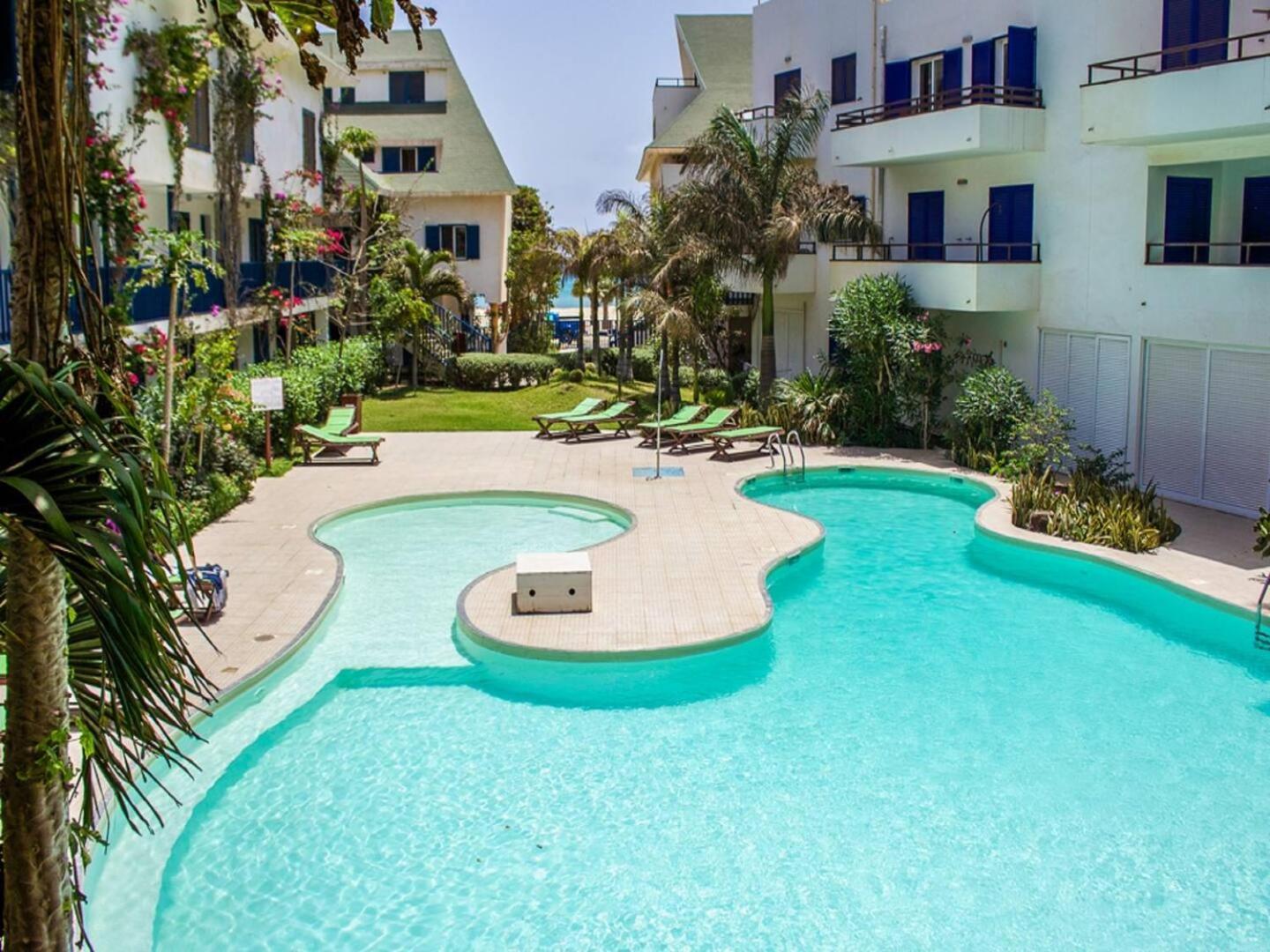Leme Bedje Two Bedroom - By Bobbywashere *
