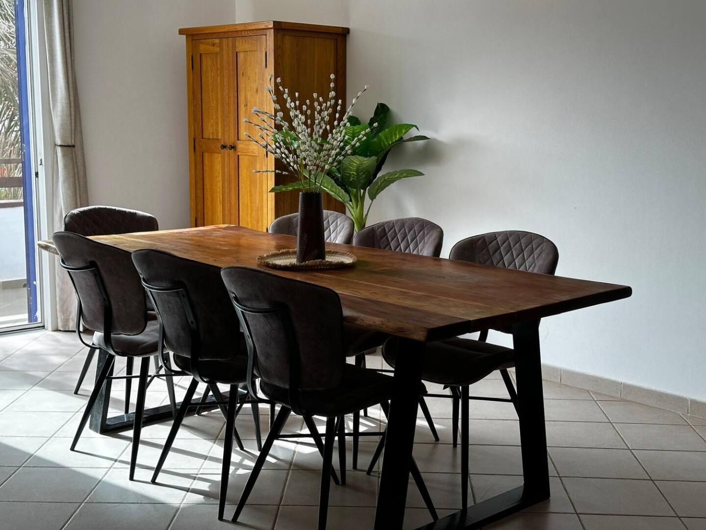 Apartment Leme Bedje Two Bedroom - By Bobbywashere Santa Maria